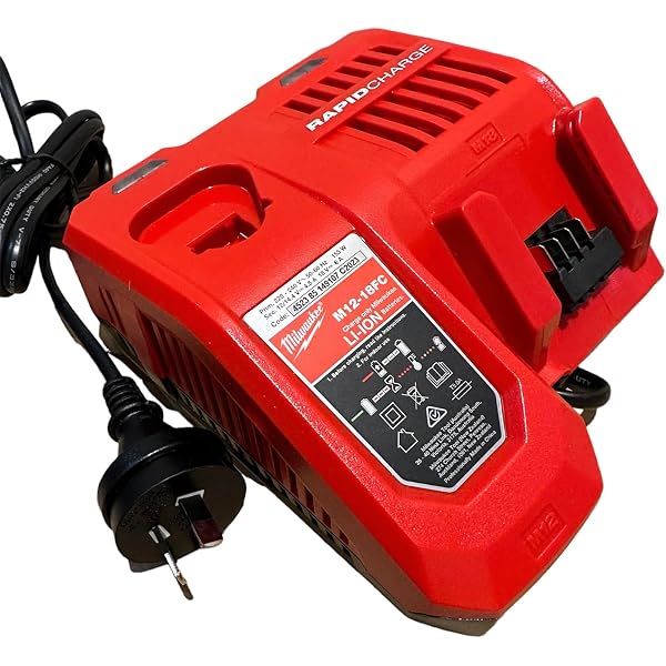 Milwaukee M18HB8 18v High Output 8.0Ah Li-ion Battery: Amazon.co 