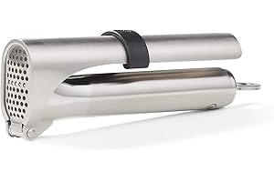 RÖSLE Presse-Ail - Presse Professionnelle de Haute Qualité en Inox 18/10 avec Tamis Dépliable et Œillet de Suspension - Pour Gingembre et Ail - Passe au Lave-Vaisselle - 18 cm