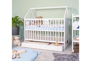 ‎ALCUBE Alcube Babybett Komplett Set 60x120 cm Charlie mit Matratze und Schublade I Gitterbett Hausbett 120x60 höhenverstellbar und umbaubar Massivholz Baby Bett Juniorbett Kinderbett - Weiß