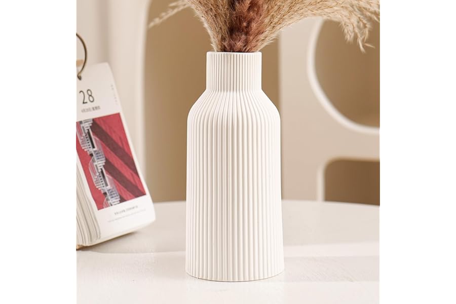 Hanaomaoyi 20cm Ceramic Vase Beige Matte Round Modern Design, Boho Style for Aesthetic Decoration, Keeping Flower for Living Room, Bedroom Decoration, Simple Nordic Style (White)