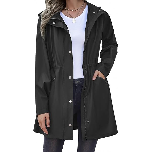 Levi's Women's Raglan Sleeve Rain Jacket, Black