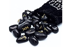 Runen Set aus Schwarzem Turmalin – 25 polierte Edelsteine (ca. 2 cm) mit goldener Gravur | Elder Futhark Wikinger-Runen inkl. Odins Rune & Samtbeutel – Esoterik, Wahrsagen, Orakel