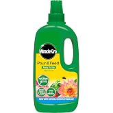 Miracle-Gro Pour & Feed Liquid Plant Food, 1 Litre