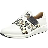 clarks un rio strap trainer