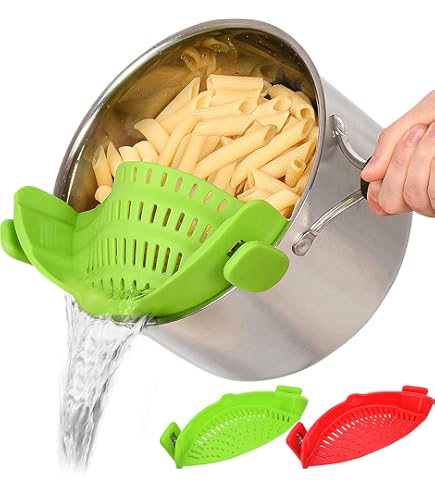 2 pezzi Filtro a Scatto in Silicone Colino in Silicone con Clip Resistente al Calore Colino a Clip a Mani Libere Filtro per Versare Beccuccio per Pasta Verdure Tagliatelle Piatto Ciotola Pan