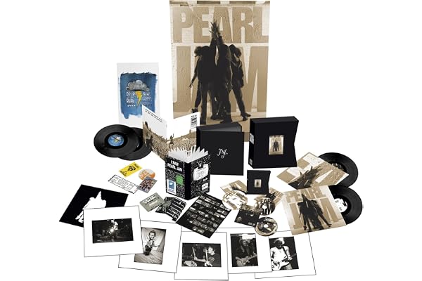 Ten (Doppel LPs, MC und viele Memorabiliain einer Box)