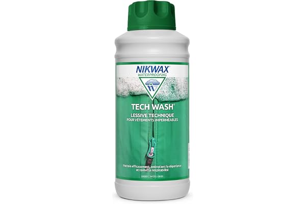 Lessive technique NIKWAX TECH WASH 1Litre - Nettoyant conçu pour revitaliser la déperlance et la respirabilité des équipements imperméables, des vêtements et sacs de couchage synthétiques de plein air