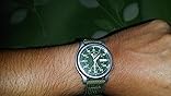 Seiko SNKA07K1 Orologio Analogico Automatico Uomo – Acciaio Inox, Quadrante Nero, Cinturino Grigio
