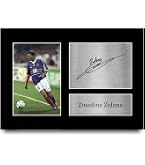 Photo Autographiée Zinédine Zidane Real Madrid - Format A4 Avec Présentoir Et Certificat D'authenticité