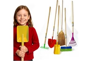 Rekord – Gartengeräte-Set für Kinder – 6-teilig, stabil aus Metall mit Holz-Stiel – Schaufel, Spaten, Harke, Besen, Kinderrechen & Reisstrohbesen – Gartenwerkzeug- & Spielzeug-Set für kleine Gärtner