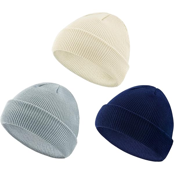 Bonnet Bleu Clair Tricoté à La Main – Fait Main – Neuf – Douillet Et Unique