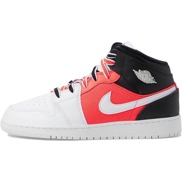 nike court borough sizeer