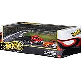 Hot Wheels Koleksiyoncular Seti sergilenmeye uygun setler, 3 adet 1:64 &ouml;l&ccedil;ekli araba ve 1 adet 1:64 &ouml;l&ccedil;ekli Team Transport ar