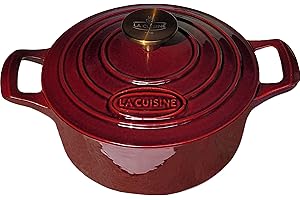 LA CUISINE FOR LIFE La Cuisine Cocotte en fonte émaillée de 2L - Diamètre 20 cm, Revêtement Intérieur Émaillé Noir Mat, Canneberge, Poignée du Couvercle en Acier Inoxydable Plaqué Or