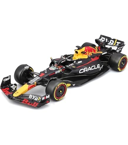Minichamps Red Bull RB7 Japan GP 2011 - S Vettel World Champion 1