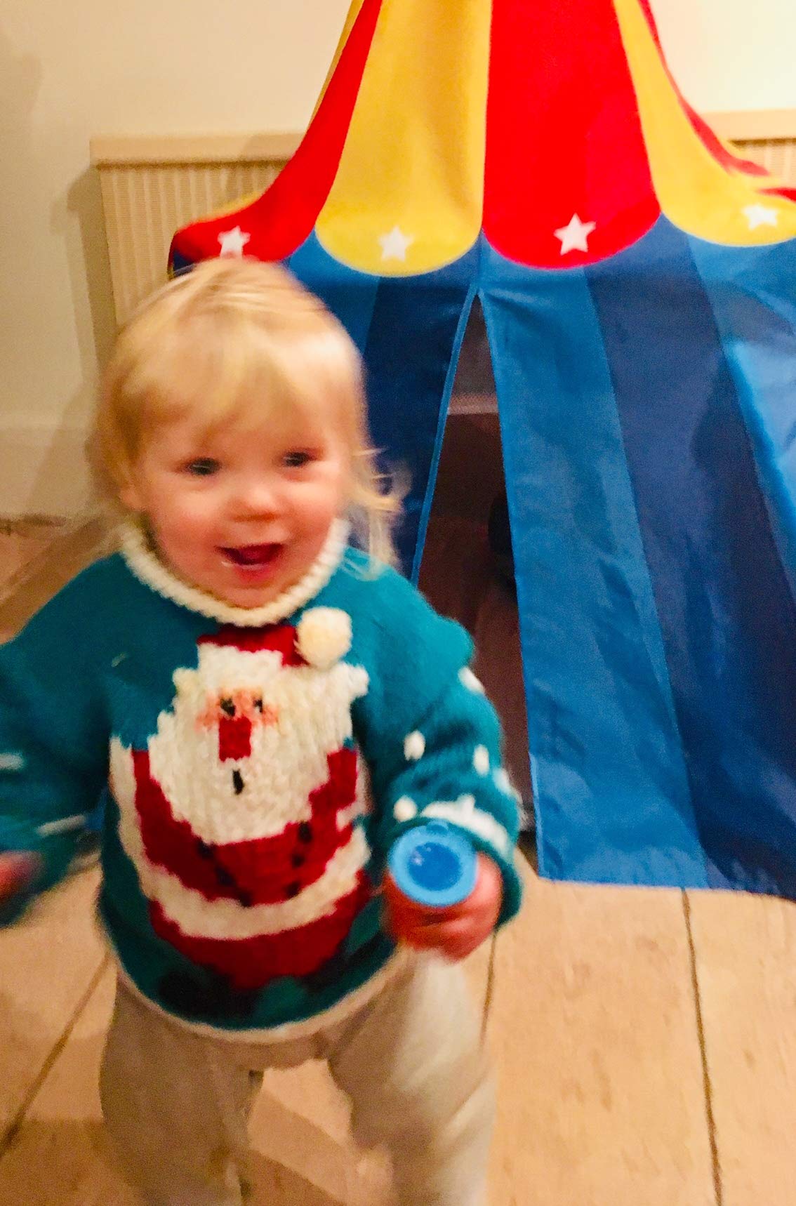 babyhub sleepspace travel cot & teepee pack