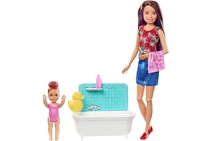 Barbie Famille Coffret Heure du Bain poupée Skipper Baby-Sitter aux Cheveux châtains et Figurine d'enfant, Accessoires Inclus, Jouet pour Enfant, FXH05