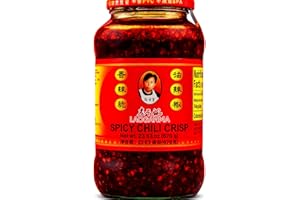 Lao Gan Ma Crispy Chilli Oil (670g) | XL Size Jar | Laoganma Spicy Chili Crisp Hot Sauce Jar - Savoury Crunchy Texture | Versatile Chilli Condiment - Ideal for Noodles & Stir Fry | Gastro Group ®