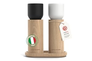 LARS NYSØM Set de molinillos manuales y bandeja en madera – Molino sal/pimienta con muelas cerámicas ajustables – Elegante diseño de haya para cocina o mesa (Black/White)