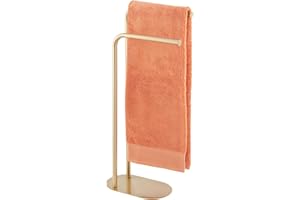 mDesign Portasciugamani da appoggio per il bagno – Porta asciugamani in metallo su 2 livelli – Moderno appendi asciugamani per doccia, mani e salviette – ottone