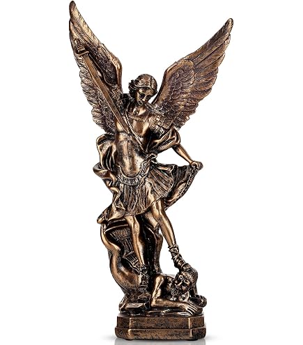 Hi-Line Gift Statue d'un ange priant à genoux et les ailes fermées Hi-Line Gift Statue d'un ange priant à genoux et les ailes fermées