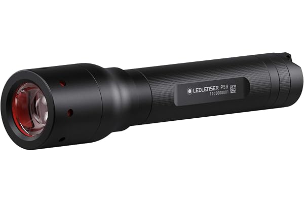 Ledlenser P5R | 2017 | Lampe torche rechargeable à LED, format de poche, 420 lumens, batterie lithium 14500, faisceau de 240 m, focalisable, autonomie, système de recharge magnétique et support mural