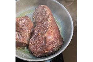 Schwarzwald Metzgerei - Badischer Sauerbraten, saftiges und mageres Stück vom Rinderbullen, ohne Knochen, küchenfertig eingelegt - 1200g