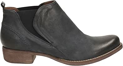 colindale oak clarks boots