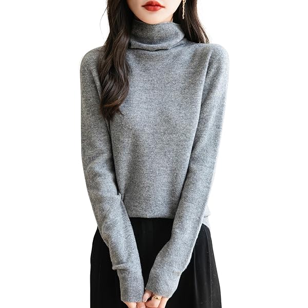 Pullover morbido cropped a collo alto