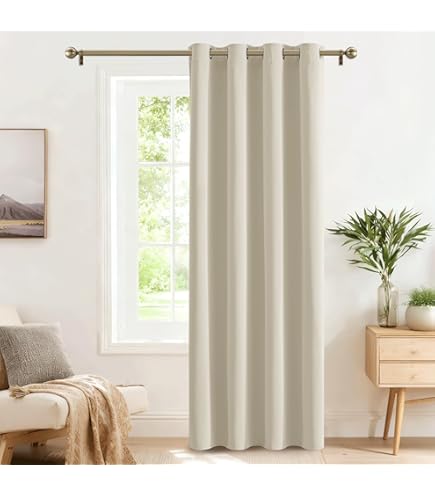 ROOM99 Aura Gordijn met zilveren ingestanste ringen, 140 x 260 cm breed x hoogte, verduisterend, schuifgordijnen, decoratief, modern gordijn, woonkamer, slaapkamer, lichtcrème