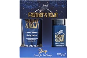 Feather & Down Set regalo Straight to Sleep (spray per cuscini da 50 ml e lozione per il corpo da 50 ml), il duo perfetto per il sonno, infuso con oli essenziali di lavanda e camomilla. Vegan Friendly