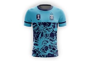 MUNDO AVIOS Argentina. Camiseta de la selección Argentina de futbol, AFA. Poliéster. Uso diario. Unisex. Diseños propios, únicos y originales en todos nuestros productos. Somos Sportivo Maglietta. CAM0062.
