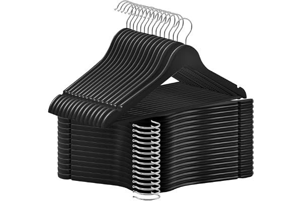 ABHENG Lot de 30 Cintres en Bois, Robustes et Lisses, Cintre en Bois pour Votre Armoire, Crochet pivotant 360°, découpes au Niveau des épaules, antidérapantes,Noir,AWY0330B