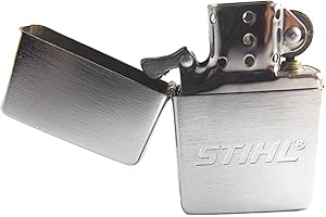 Mechero de la marca Stihl con logotipo grabado, de cromo pulido