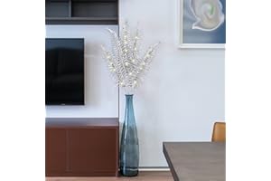 ‎COM-FOUR com-four® Strauch mit LED Beleuchtung zum Hinstellen - Stabiler Kunststoff-Strauch - 16 warm-weiße LEDs mit Timer-Funktion - Batteriebetriebene Weihnachtsdekoration (Spitze Blätter silberfarben)