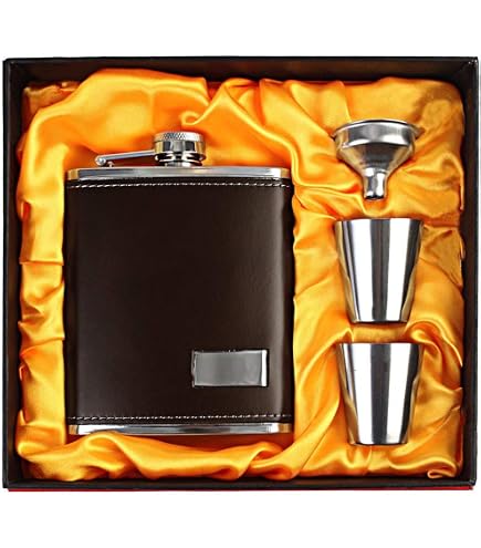 WUDN 6 Oz Wooden Hip Flask - Stainless Steel Lined, Aromatic Cedar Exterior, Made In USA