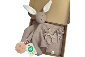 DIKOS® Kuscheltuch SCHMUSE-HASE & Söckchen – Premium Geschenkset aus weicher, gestrickter Bio-Baumwolle (Oeko-TEX) für Neugeborene – Schnuffeltuch als erstes Kuscheltier – zur Geburt