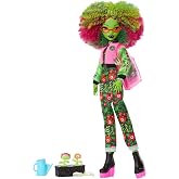 Kolej ceketi, yıllık ve bah&ccedil;e gere&ccedil;leriyle &ccedil;evre kul&uuml;b&uuml; temalı Monster High Gizemli Yıllık Venus McFlytrap bebek ve aksesuar 
