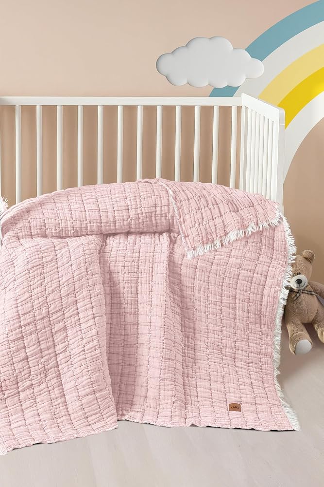 Kanz Müslin Bebek Yorganı Pudra 115x125 cm, Saçak Detaylı, Kapitone Dikişli | 115x125 cm Ölçü, Kapitone Dikiş ve Zarif Saçak Detayları