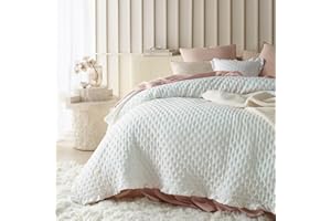 ROOM103 Room99 Molly elegancka narzuta w kolorze ecru, 200 x 220 cm, wszechstronna narzuta na łóżko lub sofę, pikowana, idealna jako narzuta na łóżko i sofę, pikowana, idealna jako narzuta na łóżko