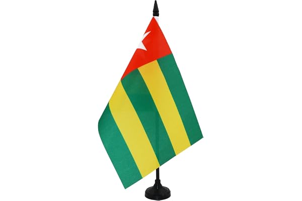 AZ FLAG - Drapeau De Table Togo 21x14 cm - Petit Drapeau Togolais De Bureau 100% Polyester Avec Hampe De 25cm Et Socle En Plastique Noir