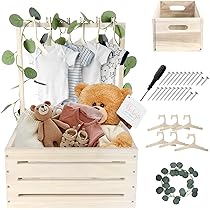 Taimimy Holz Baby Geschenk Korb - Mit Kleiderbügeln & Girlande