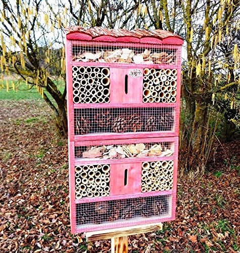 XXL insektenhotel, mit Naturdach, FDV-HOST-OS in hellrot PINK, ROSArot nistkästen für Nützlinge im Garten Marienkäfer als Ergänzung zum Meisen nistkästen Meisenkasten oder zum Vogelhaus Vogelfutterhaus Futterstation für Vögel Insektenhäuschen – insektenhotels - 3