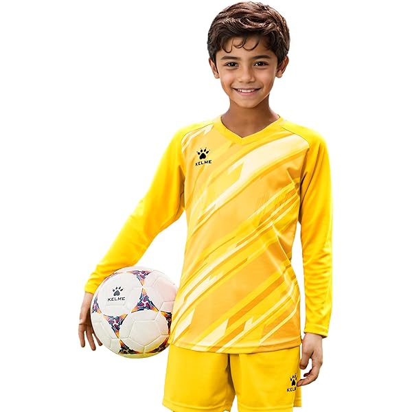 KELME Men Goalkeeper Padded Jersey And Shorts,Youth Pakistan