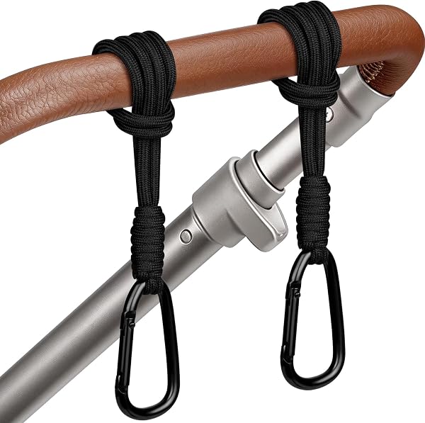 OSDUE Ganchos Carro Bebe, 2 Piezas Ganchos Carrito Bebe Multifuncional Universal para Silla de Paseo Paracord Llavero Correa Mosqueton Colgador Accesorio Stroller Hooks Cord para Colgar Bolsas Mochila - 1