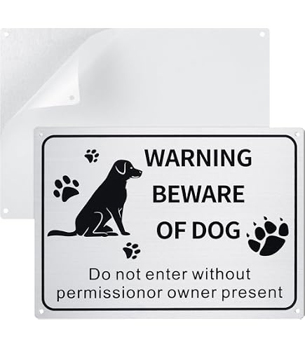 Cartello con scritta Beware of the Dog (Staffordshire Bull