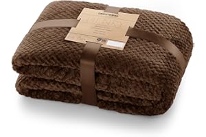 DecoKing Kuscheldecke 70x150 cm braun Decke Microfaser Wohndecke Tagesdecke Fleece weich sanft kuschelig skandinavischer Stil Schoko Henry