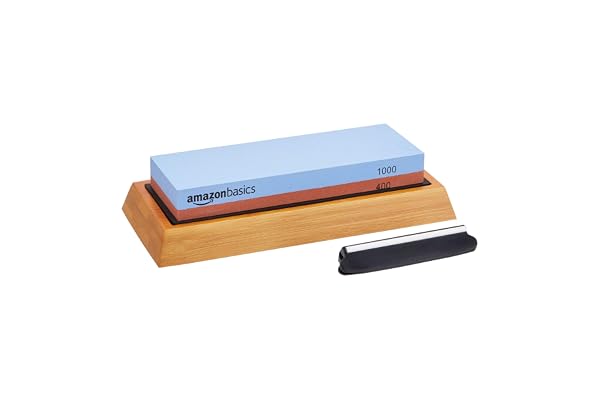 Amazon Basics Pierre à aiguiser pour couteaux, pierre à aiguiser à double face à grain 400/1000 avec base antidérapante en bambou, bleu et rouge