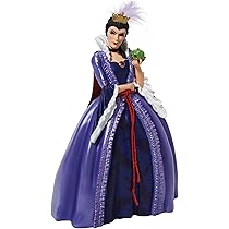 Disney Showcase Couture de Force Ursula Figurine