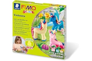 ‎STAEDTLER STAEDTLER 8034 19 LYST Unicorn Fimo kids form&play Set (superweiche, ofenhärtende Knete, leichte Anleitung, wiederverschließbare Box, Set mit 4 Blöcken, 1 Modellierstab und 1 Spielkulisse)